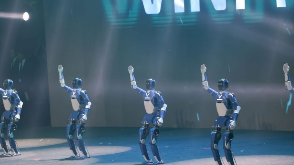 VinMotion Humanoid Robots Dance Performance / Source: VnExpress International